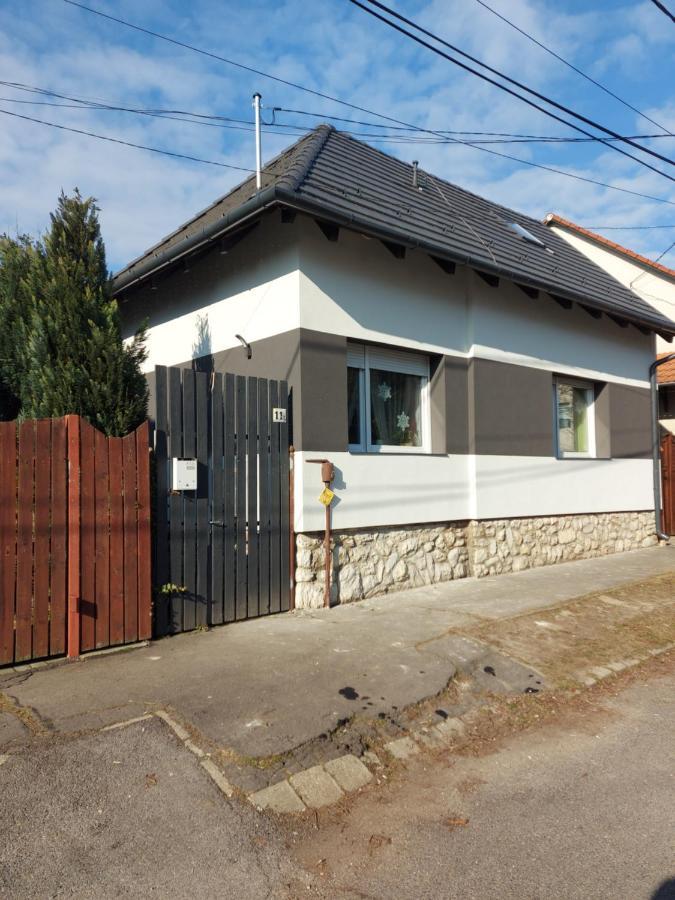 Regina Vendeghaz Miskolc Apartment Exterior foto